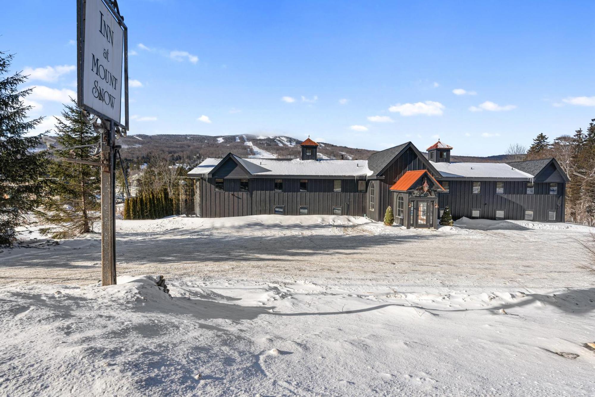 Inn At Mount Snow Уэст-Довер Экстерьер фото